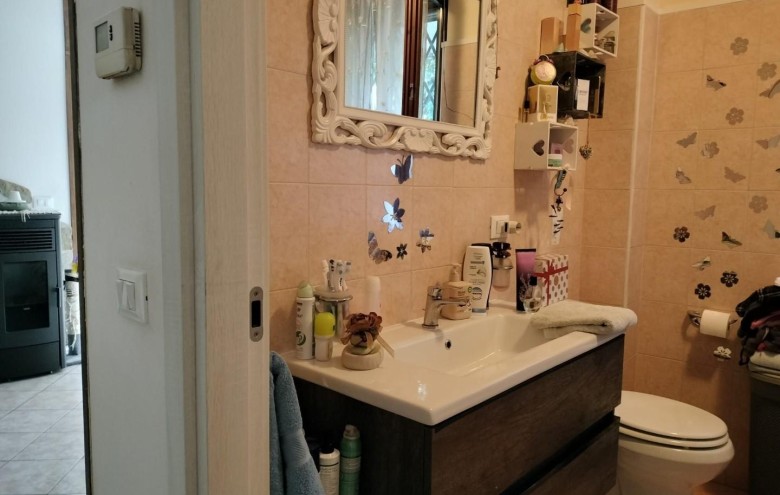 Appartamento in vendita a Montignoso