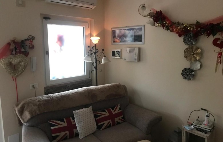 Appartamento in vendita a Montignoso