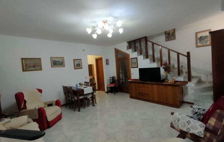 Appartamento in vendita a Massa