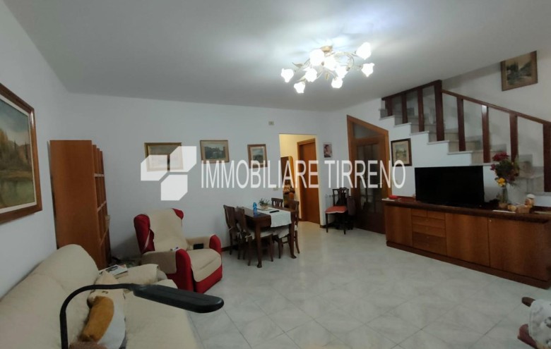 Appartamento in vendita a Massa