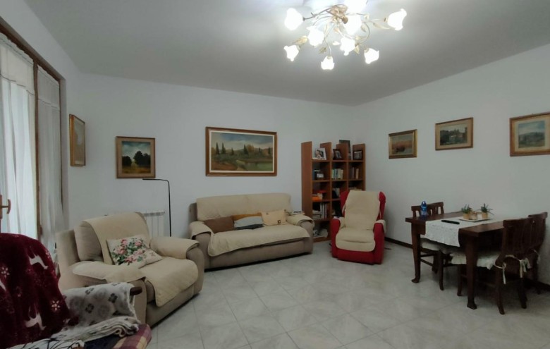 Appartamento in vendita a Massa