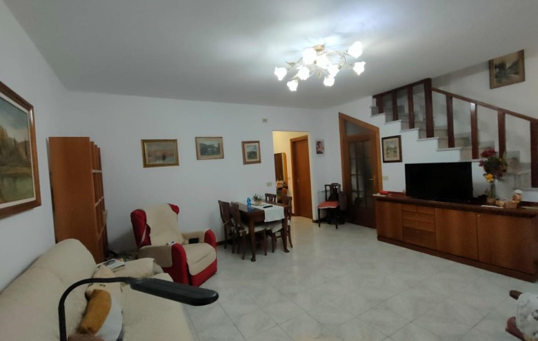 Appartamento in vendita a Massa