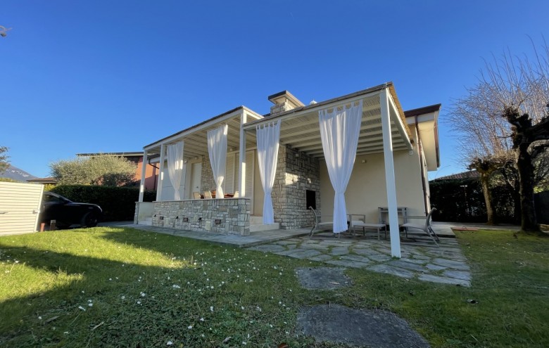 Villa singola in vendita a Pietrasanta