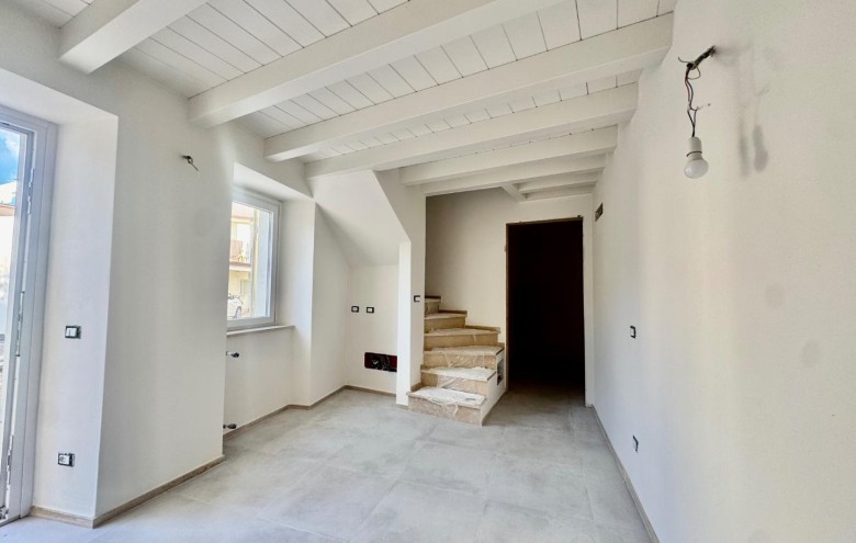 Terratetto in vendita a Massa