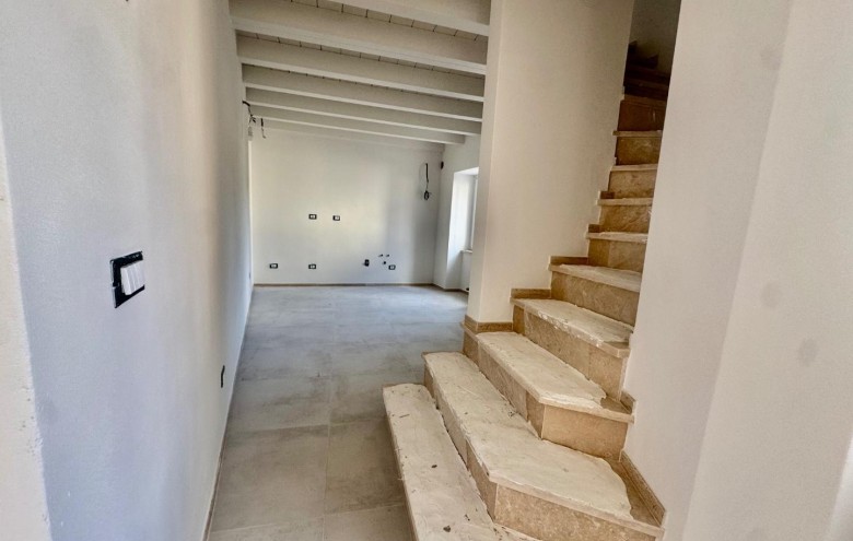 Terratetto in vendita a Massa