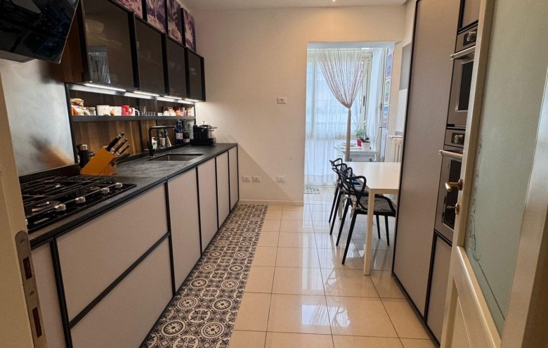 Appartamento in vendita a Massa