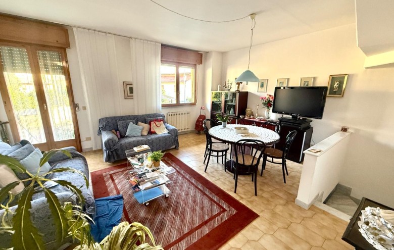 Villetta a schiera in vendita a Massa