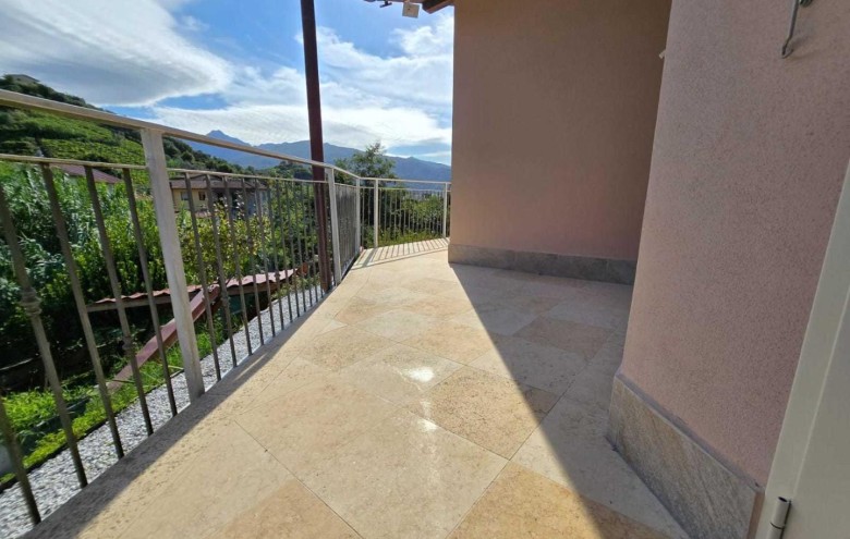 Villa singola in vendita a Massa