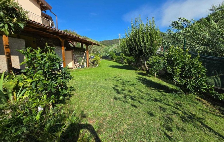 Villa singola in vendita a Massa