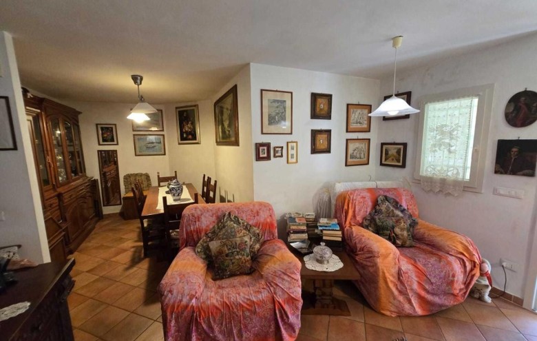 Villa singola in vendita a Massa