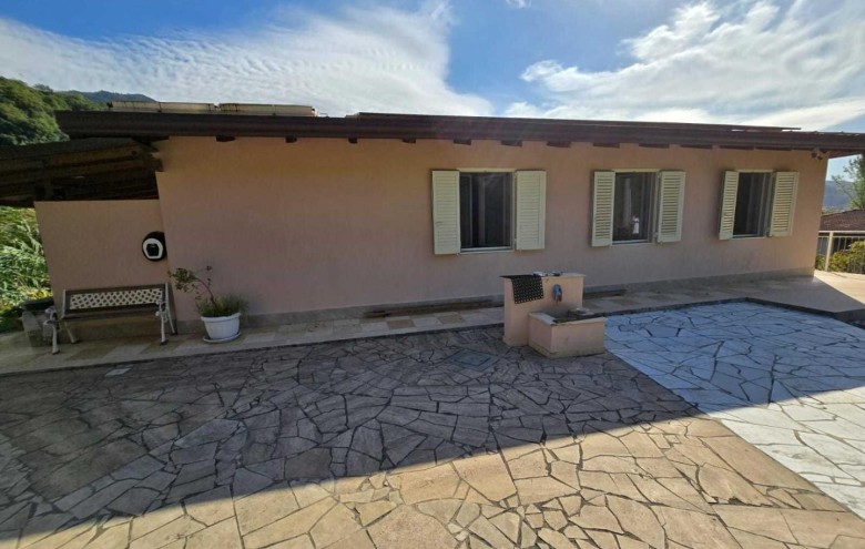 Villa singola in vendita a Massa