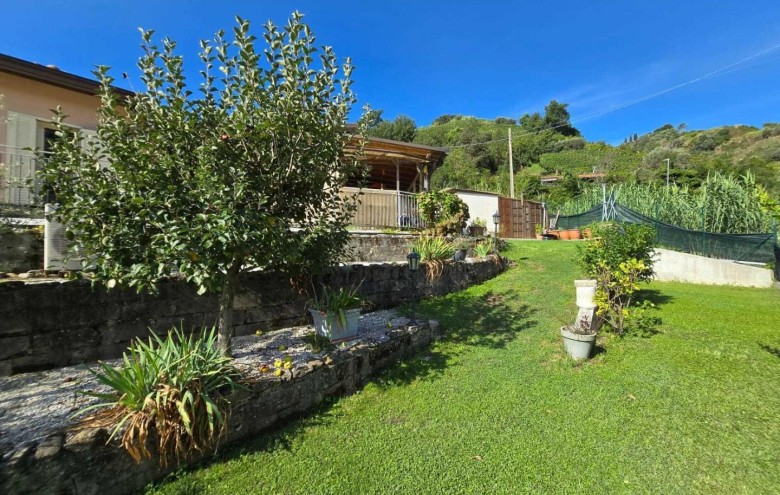 Villa singola in vendita a Massa