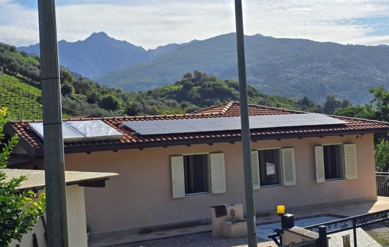 Villa singola in vendita a Massa