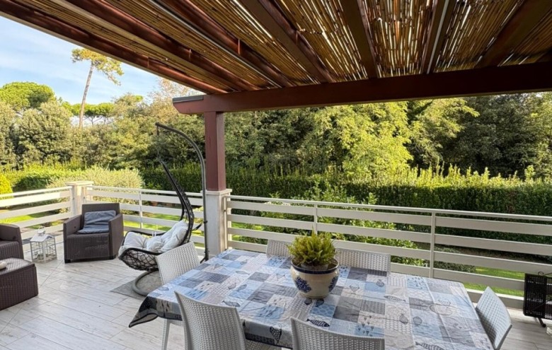 Villa singola in affitto a Pietrasanta