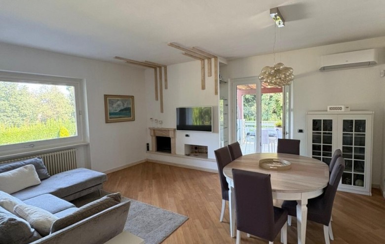 Villa singola in affitto a Pietrasanta