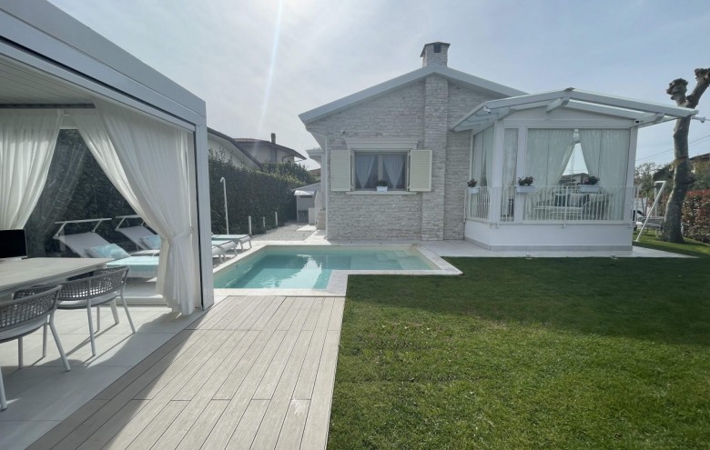 Villa singola in vendita a Pietrasanta