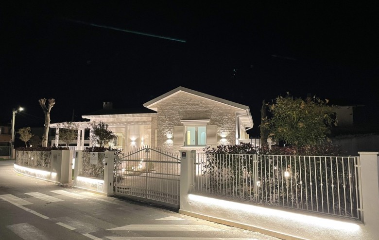 Villa singola in vendita a Pietrasanta