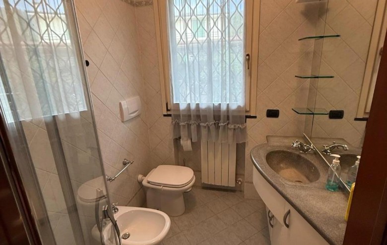 Villa singola in vendita a Massa