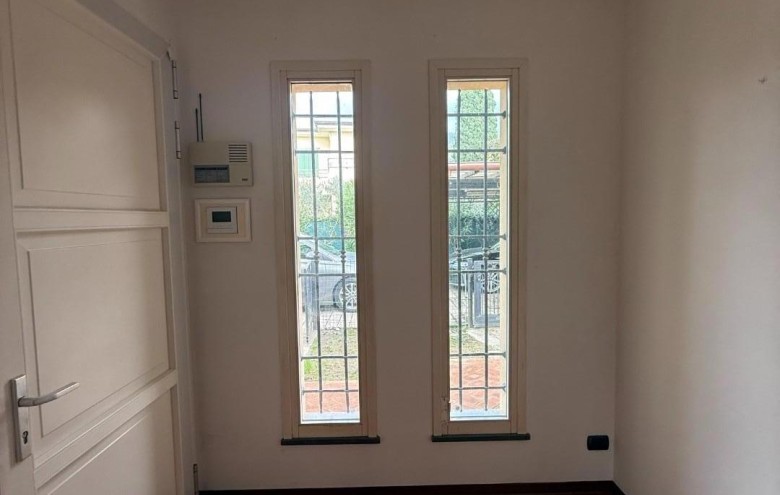 Villa singola in vendita a Massa