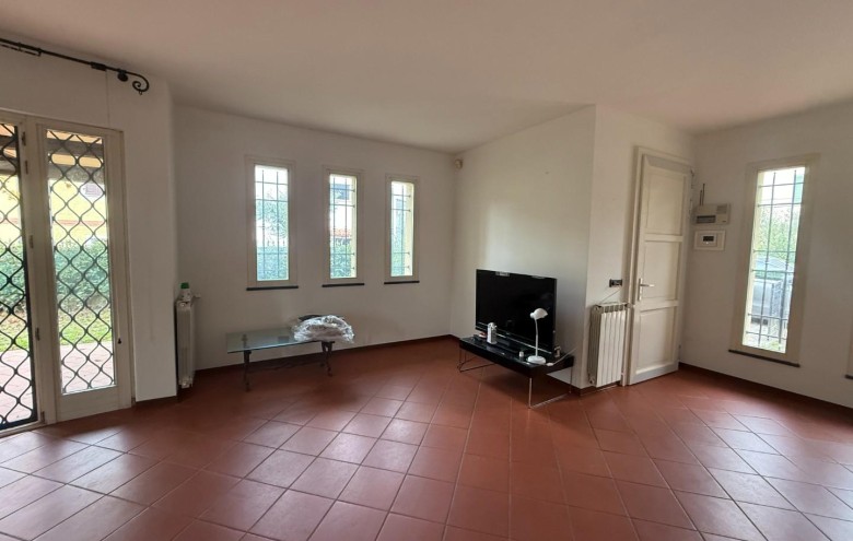 Villa singola in vendita a Massa