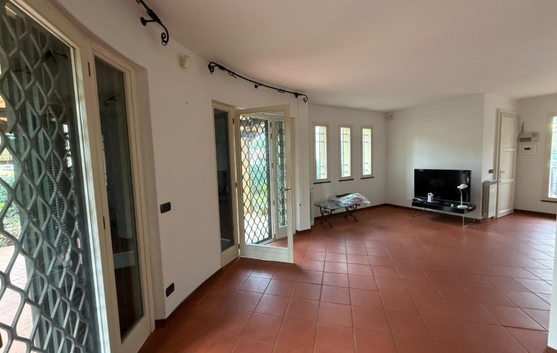 Villa singola in vendita a Massa