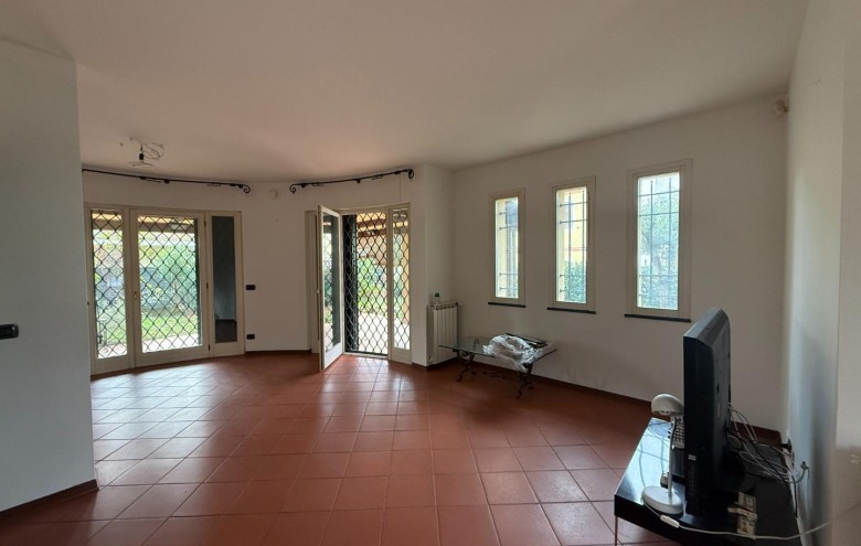 Villa singola in vendita a Massa