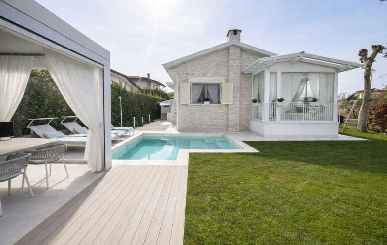 Villa singola in vendita a Pietrasanta