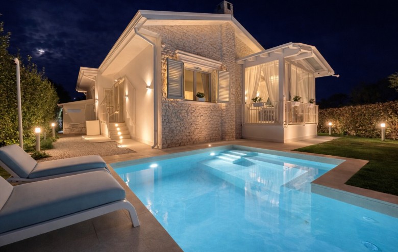 Villa singola in vendita a Pietrasanta