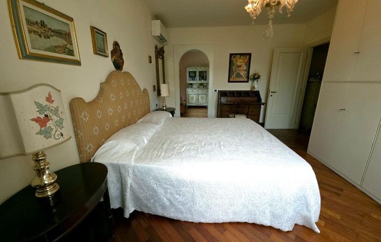 Villa singola in vendita a Massa