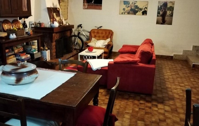 Bifamiliare in vendita a Massa