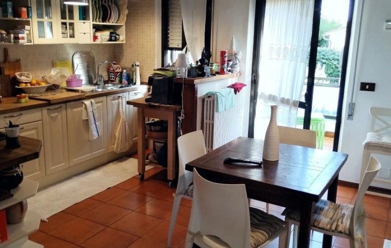 Bifamiliare in vendita a Massa