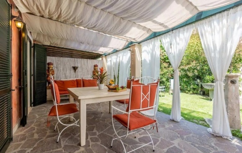 Villa singola in vendita a Pietrasanta