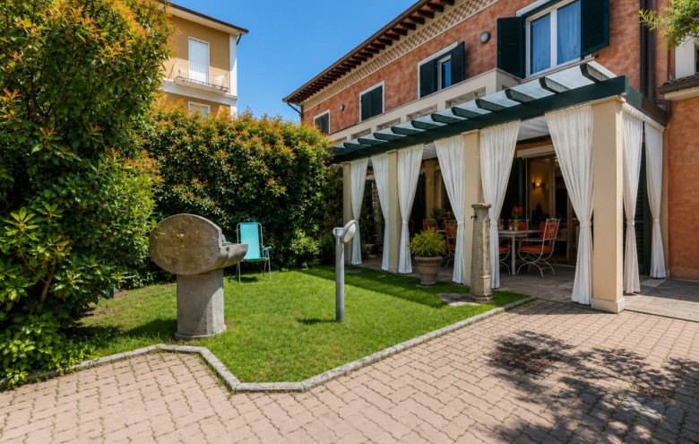 Villa singola in vendita a Pietrasanta
