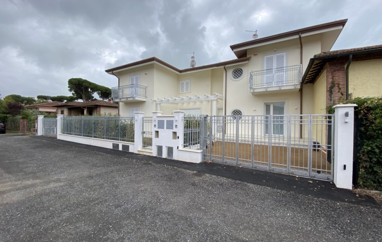 Villa singola in vendita a Pietrasanta