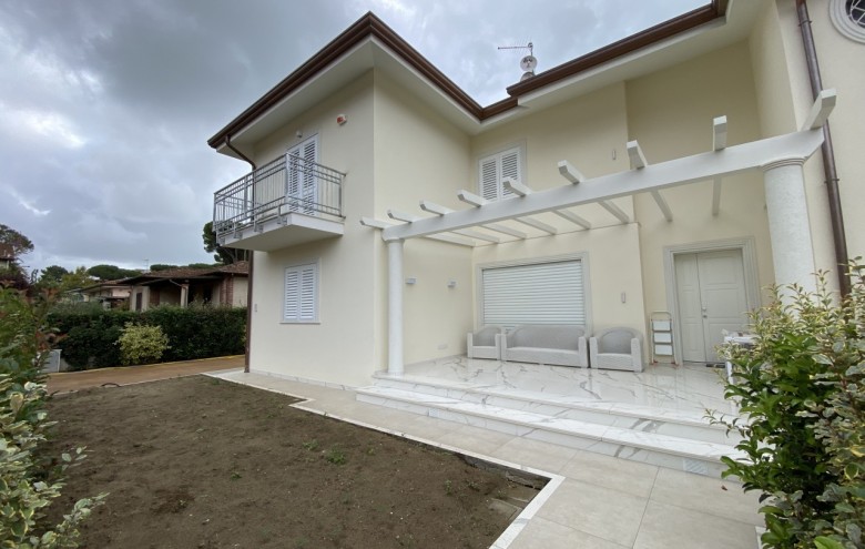 Villa singola in vendita a Pietrasanta