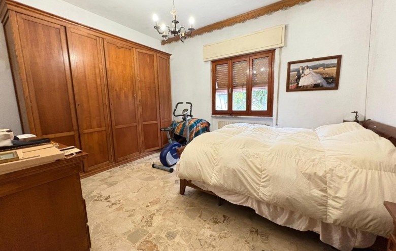 Villa singola in vendita a Massa