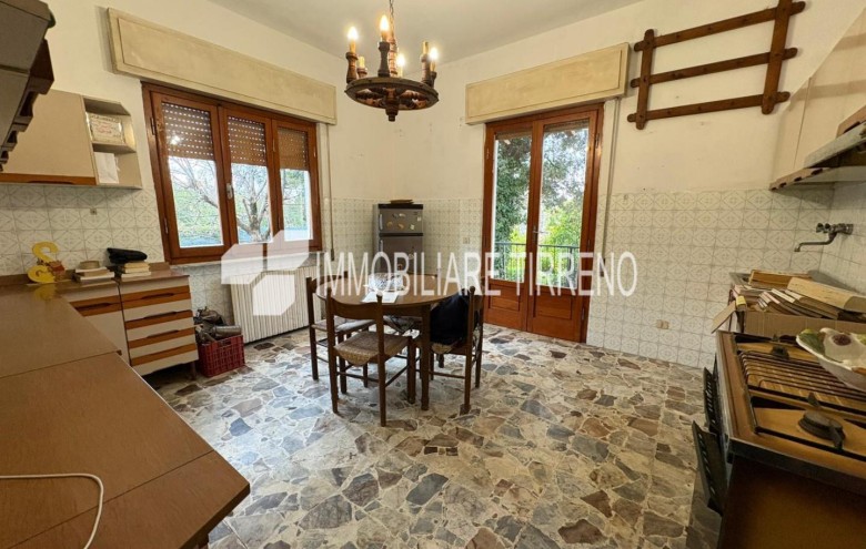 Villa singola in vendita a Massa