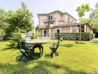 Appartamento in vendita a Poveromo