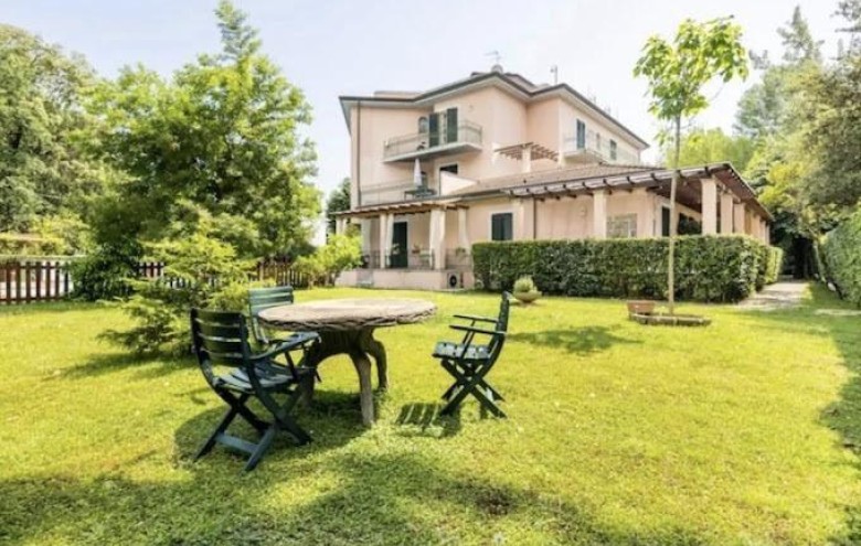 Appartamento in vendita a Massa