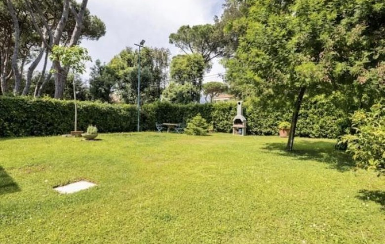 Appartamento in vendita a Massa