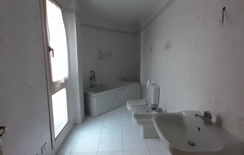 Appartamento in vendita a Massa