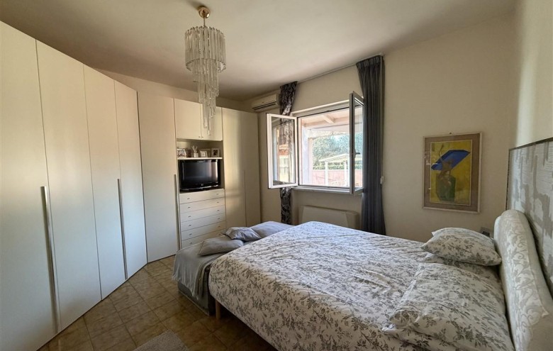 Villa singola in vendita a Massa