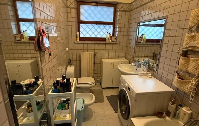 Appartamento in vendita a Massa