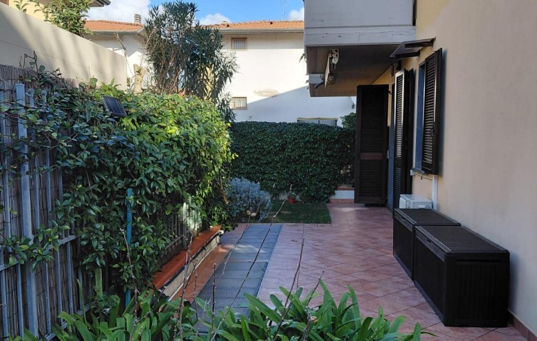 Appartamento in vendita a Massa