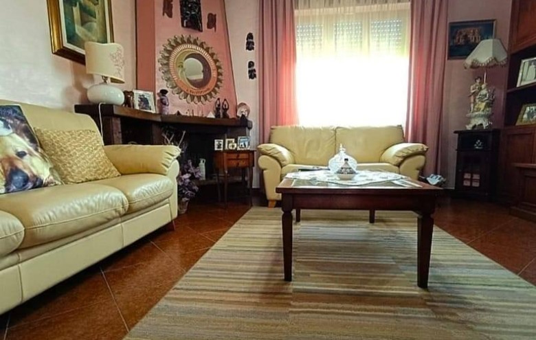 Villa singola in vendita a Massa