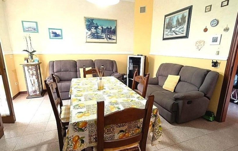 Villa singola in vendita a Massa