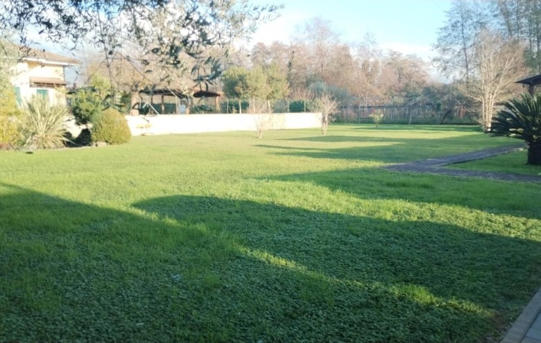 Villa singola in vendita a Massa
