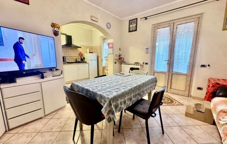 Bifamiliare in vendita a Massa