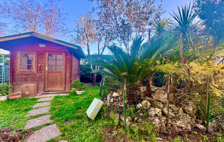 Bifamiliare in vendita a Massa