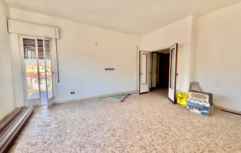 Appartamento in vendita a Massa